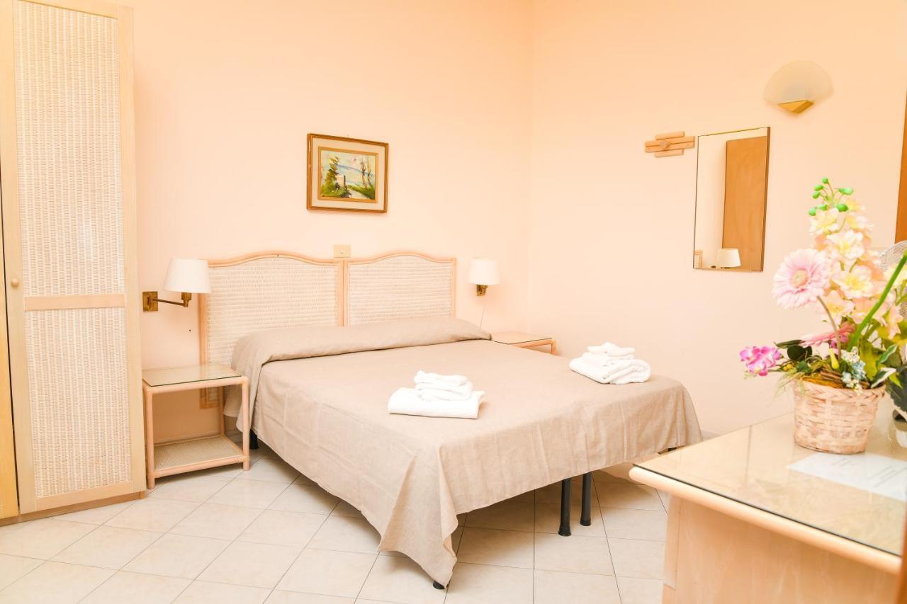 Hotel Maremonti Forio di Ischia エクステリア 写真