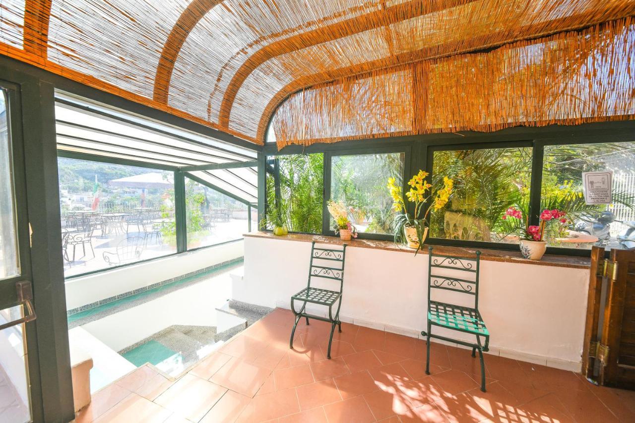 Hotel Maremonti Forio di Ischia エクステリア 写真