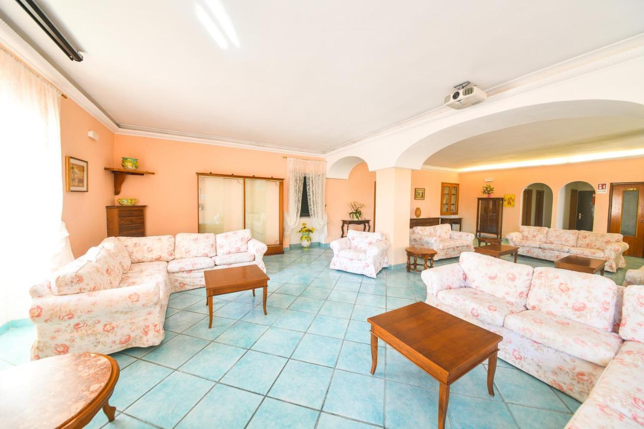 Hotel Maremonti Forio di Ischia エクステリア 写真