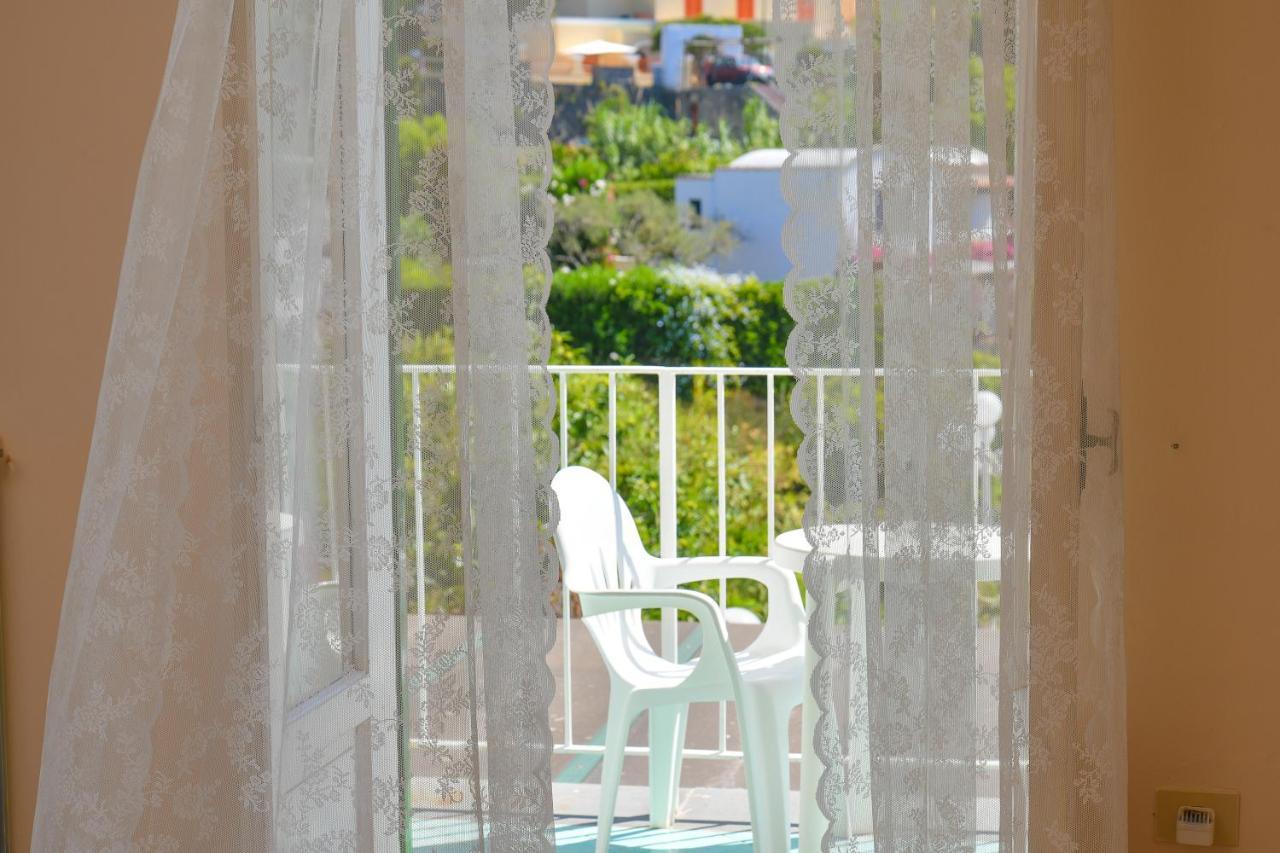 Hotel Maremonti Forio di Ischia エクステリア 写真