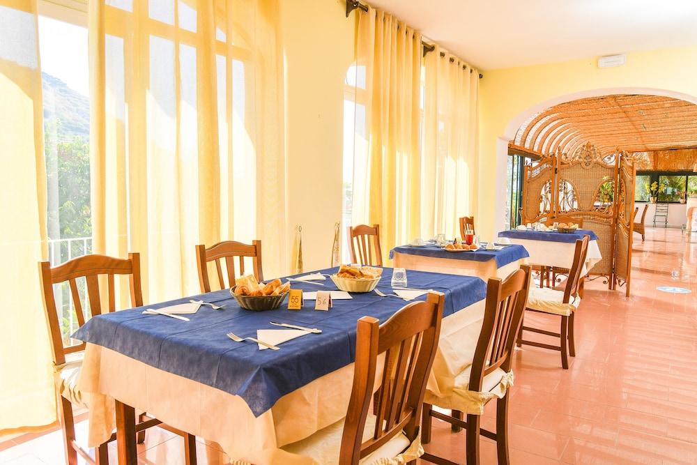 Hotel Maremonti Forio di Ischia エクステリア 写真