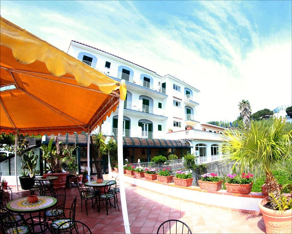 Hotel Maremonti Forio di Ischia エクステリア 写真